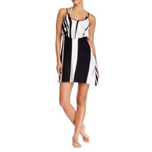 BECCA Parallel Lines Black/White Dress NWT Sz L